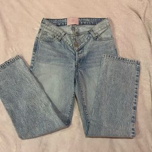 REVICE denim V waist low cut jeans